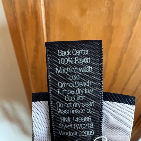 Day trip NWT womens size M blouse - Picture 6 of 6